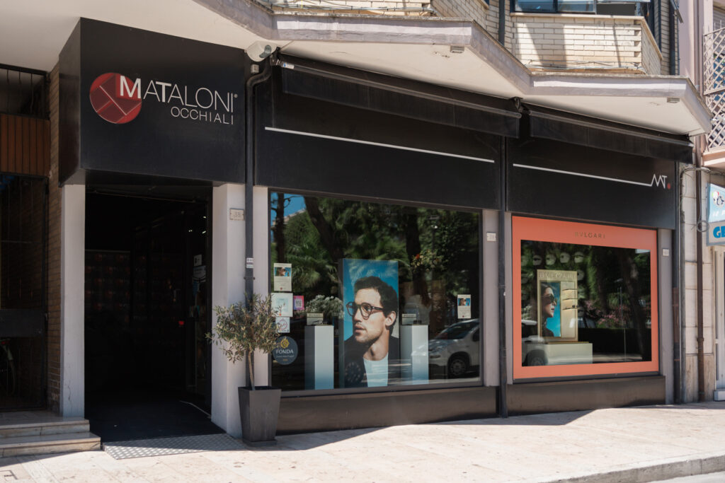 mataloni-occhiali-esterno